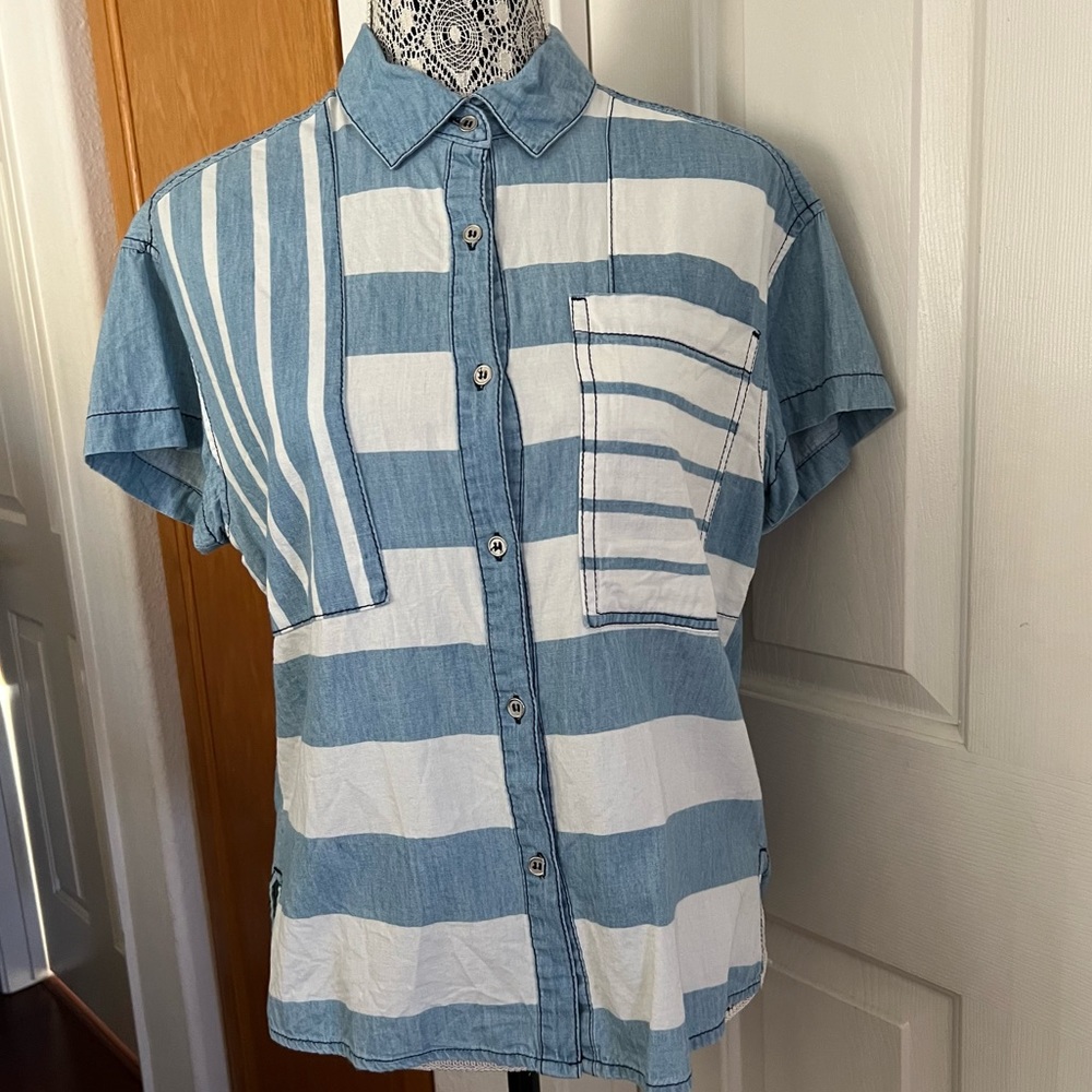Short Sleeve Button Down Top